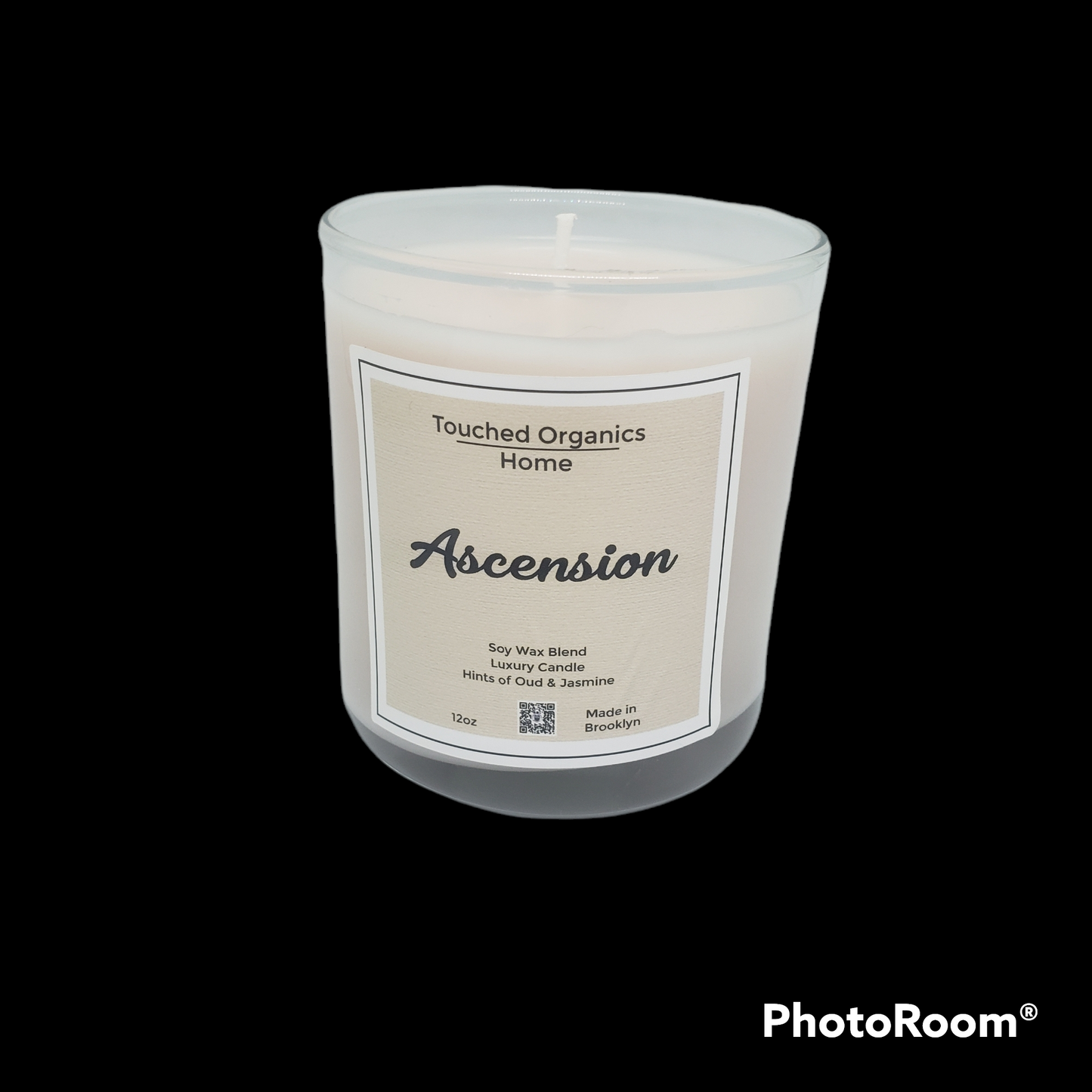 Ascension candle has hints of jasmine and oud wood to compliment any room